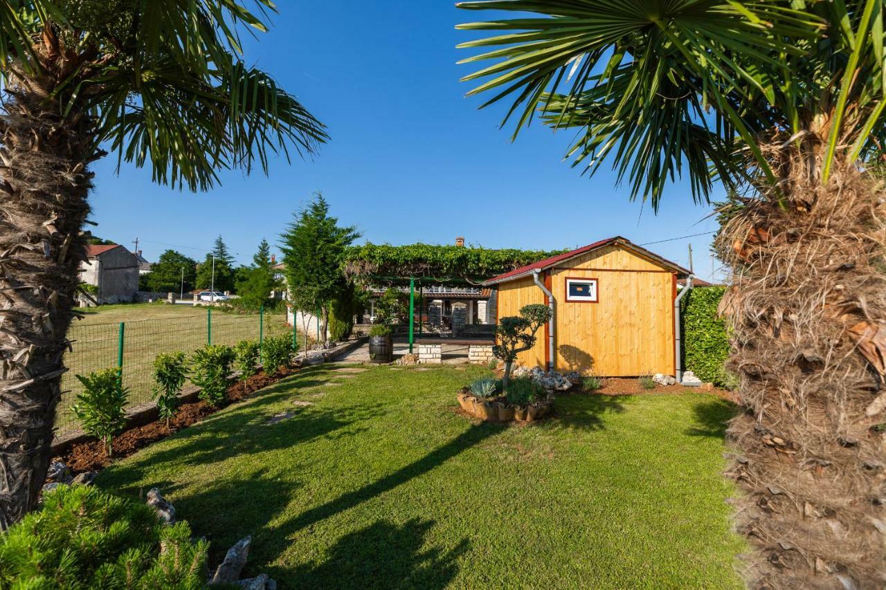Holiday Home Ana Kanfanar Kültér fotó